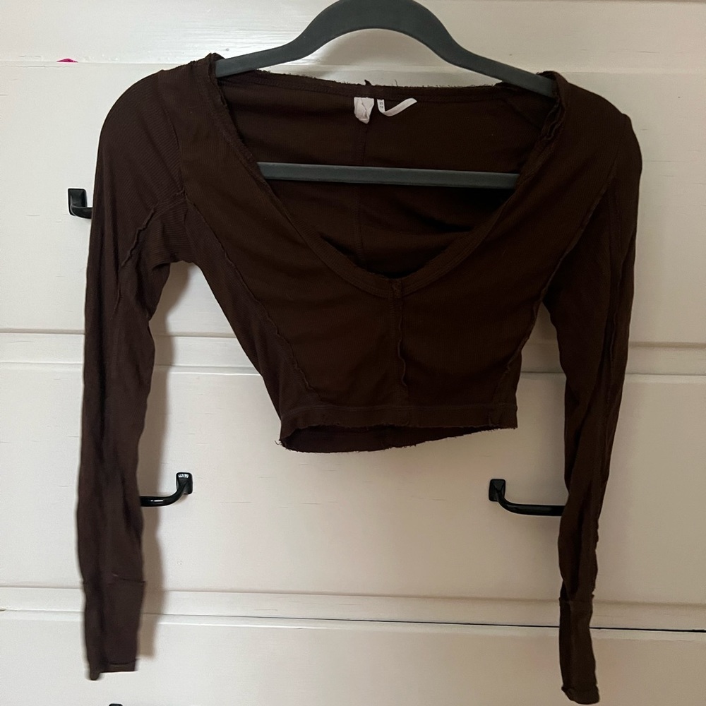 UO Crop top